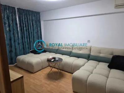 Royal Imobiliare - Vanzare apartament 3 camere zona Ultracentral - Ploiesti