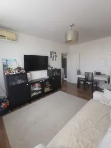 Apartament cu 3 camere - Bucuresti