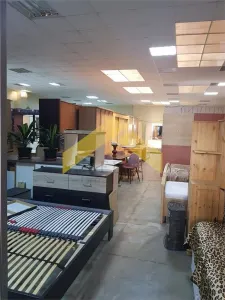 Spatiu comercial de inchiriat zona UTA - Arad