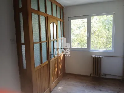 2 camere etaj 1, liber, linga Piata Doina - Timisoara