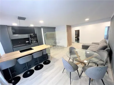Pethouse de lux 4 camere 2 bai 2 terase si parcare in zona Centrala - Sibiu