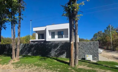 PROPRIETATE PREMIUM | 250 MP UTILI | TEREN 600 MP - Valea Voievozilor
