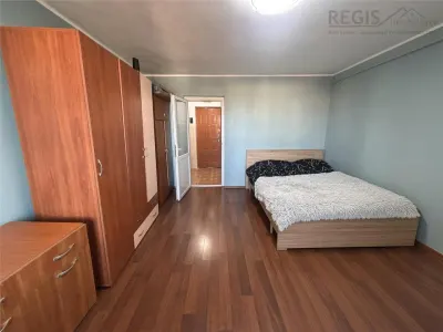 Garsoniera 30mp, renovata, etaj 4/9 zona Astra - Brasov