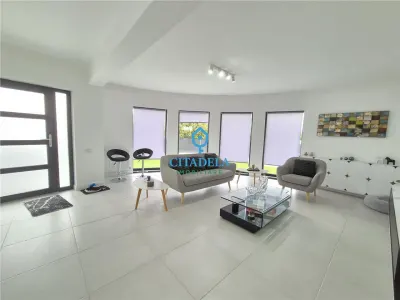 Casa individuala , plan parter,zona Orizont 220000 euro - Alba Iulia