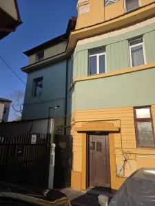 Garsoniera in vila la curte - Bucuresti