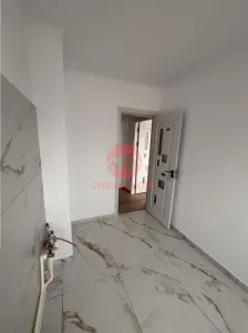 Apartament 2 Camere Proaspat Renovat | Tomis Nord, Chiar Langa Liceul Calinescu - Constanta