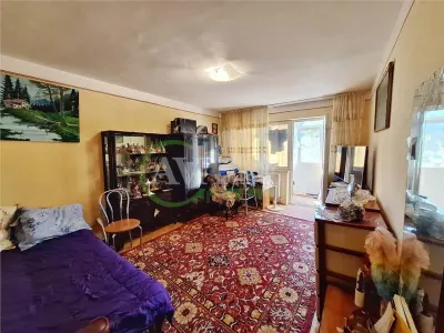 Apartament 2 camere decomandat , 54 mp – Cartierul Mioriței | Etaj 1 | Centrală și balcon - Bacau