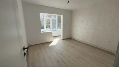 Particular vand apartament 2 camere tractorul - Brasov