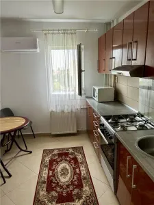 Gheorghe Lazar, 2 Camere de Inchiriat, Decomandat - Timisoara