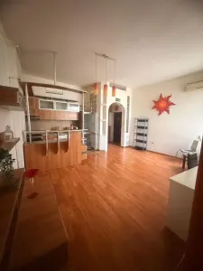 Vand apartament 2 camere langa metrou - Bucuresti