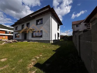 Duplex cu 274 mp curte pe Str. Victoriei – 112 mp utili - Baia Mare