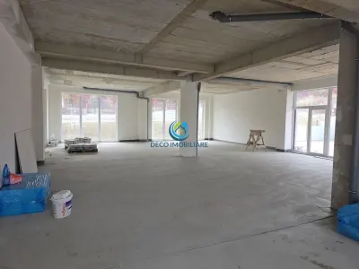 Spatiu comercial, alimentatie publica, de 180 mp de inchiriat cu terasa si parcare - Cluj-Napoca