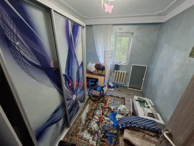 zona Dacia de vanzare Apartament 3 camere - Iasi