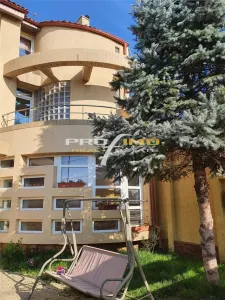 Vila exclusivista, P+1+M, Km 5, amenajata deosebit, mobilata, utilata - Constanta