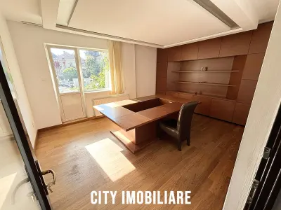 Spatiu de birouri,S-86 mp + balcon,  4 camere,  Piata Cipariu,  Andrei Muresanu - Cluj-Napoca