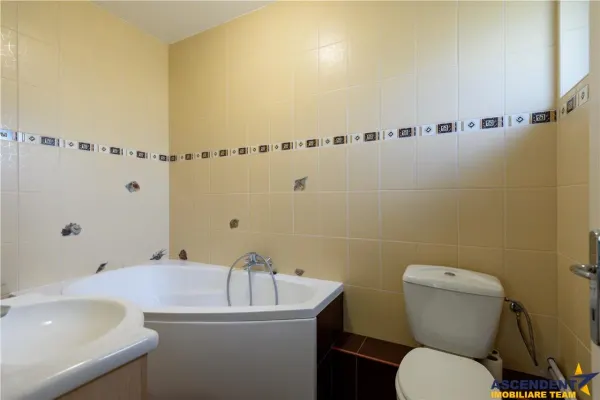 Casă 10 camere Brașov - poza 23