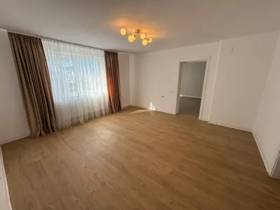Apartament 2 camere 62 mp cu gradina - Brasov