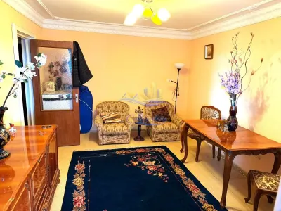 Apartament de vanzare 3 camere cu boxa zona Doraly Mall - Constanta