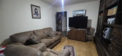 Apartament 3 camere de vanzare Aleea Trandafirilor - Targoviste