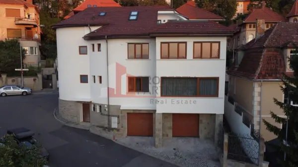 Casă 7 camere Brașov - poza 1
