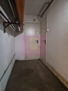 Boxă de depozitare de vânzare | Șoseaua Nordului 66–70 | 2,63 m - Bucuresti