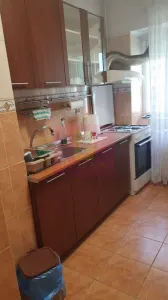 Ap 3 cam Vergului-Morarilor la metrou - Bucuresti