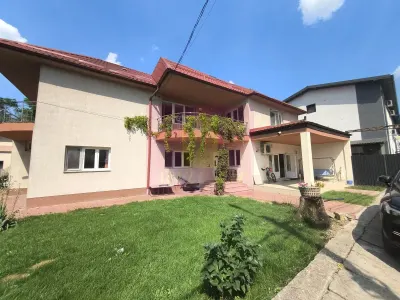 Vila de lângă Catedrala Ortodoxă ,,Sfânta Cuvioasă Parascheva" - Voluntari