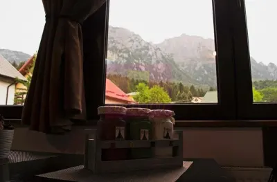 Apartament 3 camere de vanzare in Busteni 5 min partia Kalinderu - Busteni