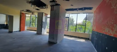 Inchiriere spatiu comercial in zona Decebal-Alba Iulia, parcare - Bucuresti