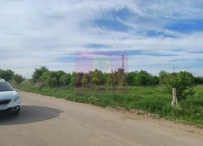Teren 1400 mp, intravilan construibil, în Joița - Joita