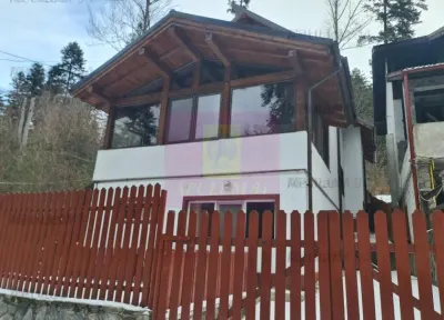 Vilă de vânzare in Sinaia - Zona Cumpătu - Sinaia