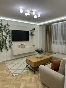 Oportunitate.Apartament 2 camere ultracentral, vedere la bulevardul principal - Suceava