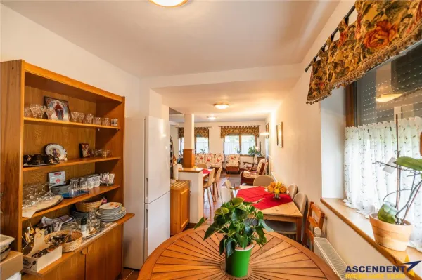 Casă 10 camere Brașov - poza 47