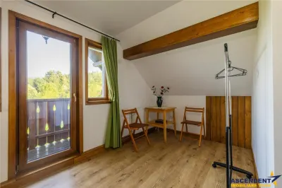 Casă 10 camere Brașov - poza 49