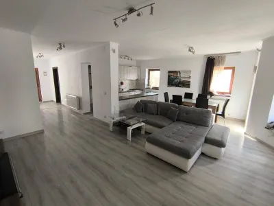 Casă 3 camere Dumbrăvița - poza 2