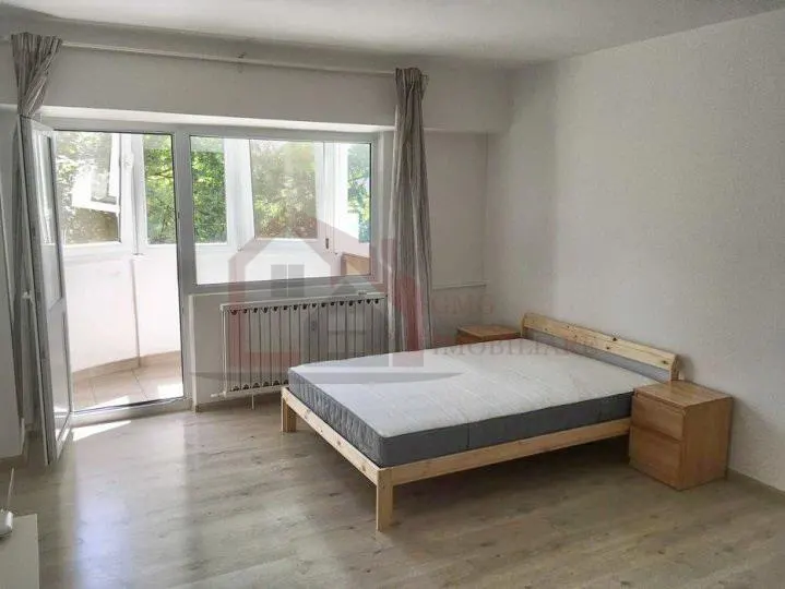 Garsonieră București - poza 1