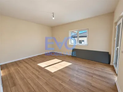 Casă 3 camere Miroslava - poza 17