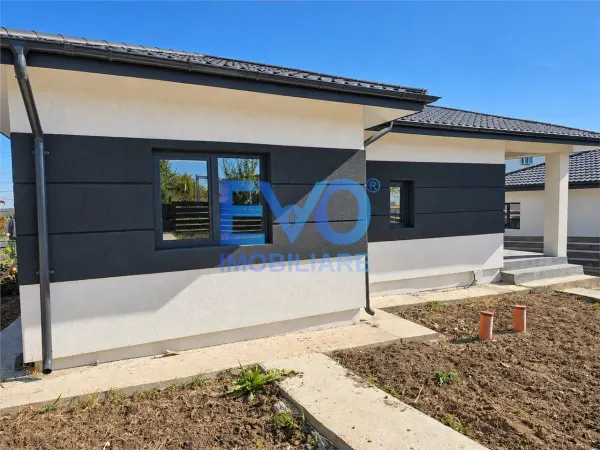 Casă 3 camere Miroslava - poza 20