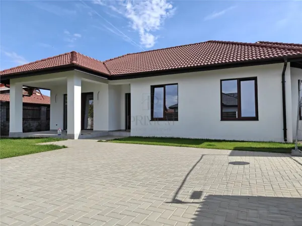 Casă 4 camere Moșnița Nouă - poza 1