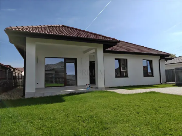Casă 4 camere Moșnița Nouă - poza 2