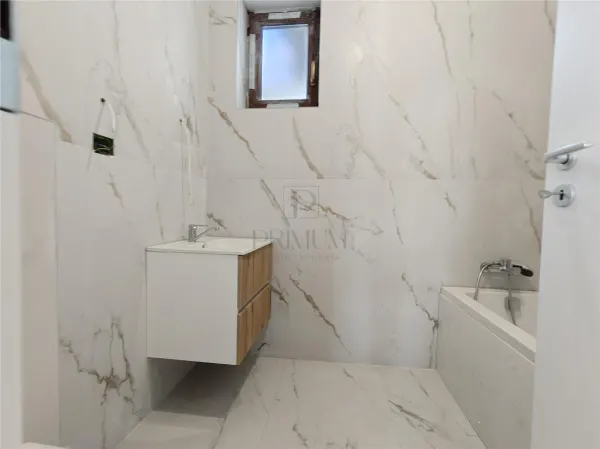 Casă 4 camere Moșnița Nouă - poza 11