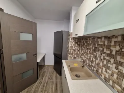 Apartament 3 camere de inchiriat - Bucuresti