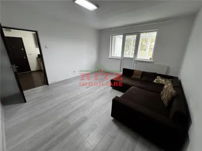 Nou! Ap. 2 cam., S=52 mp, et. 3, zona Ultracentrala! - Slatina