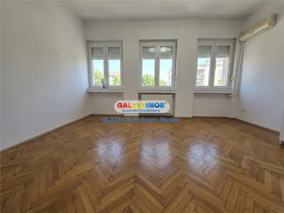 Vanzare garsoniera Premium situata langa metrou Piata Roamana - Bucuresti