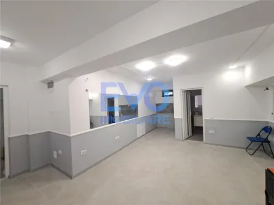 Spatiu comercial , 56 mp , zona Carrefour Felicia - Iasi
