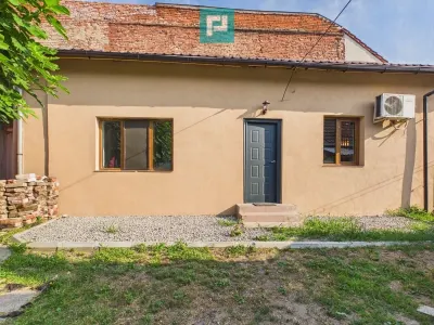 Casă renovată ultracentral | Str. Primăriei - Oradea