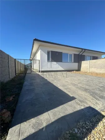 Casă 3 camere Bucovat (Remetea Mare) - poza 2
