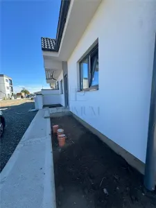 Casă 3 camere Bucovat (Remetea Mare) - poza 2