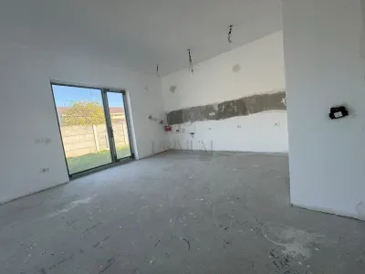 Casă 4 camere Moșnița Nouă - poza 7
