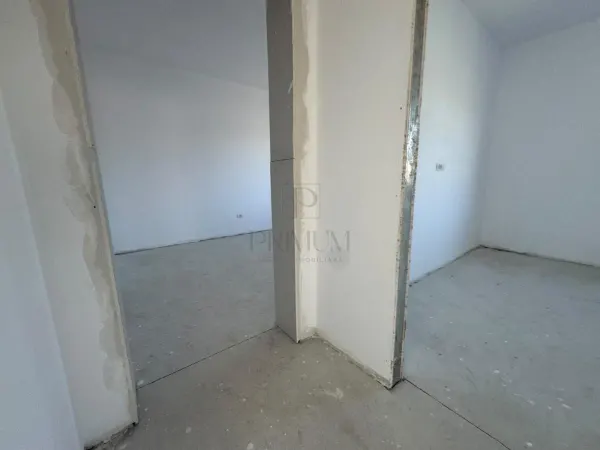 Casă 4 camere Moșnița Nouă - poza 12